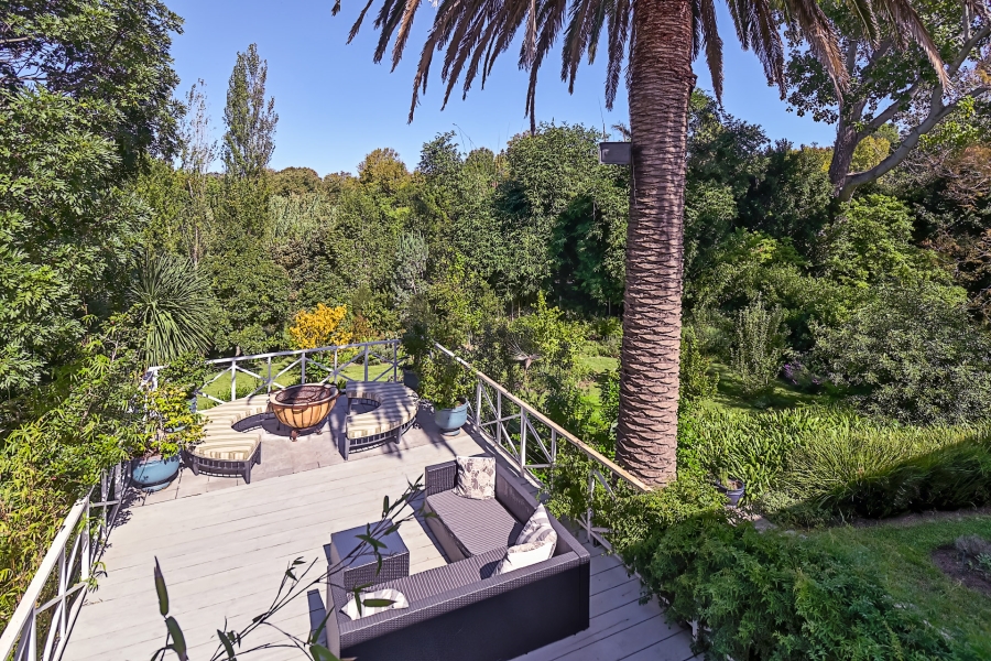 6 Bedroom Property for Sale in Constantia Western Cape